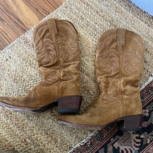 Tecova Annie in brown suede